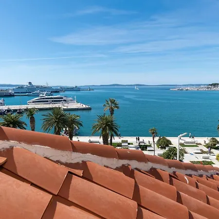 Deluxe Collection Kastel 4*