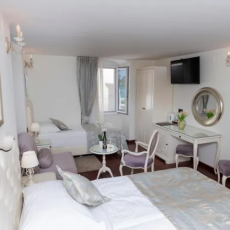 Deluxe Collection Kastel Hotel Split