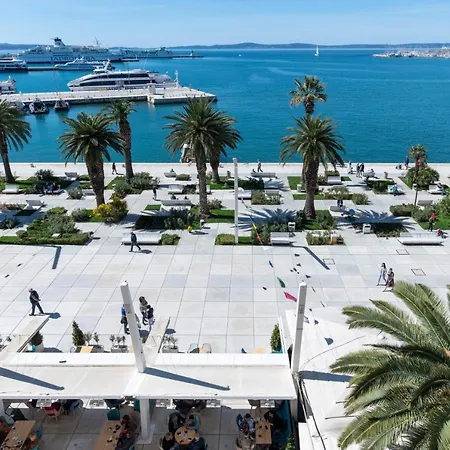 Deluxe Collection Kastel Hotel