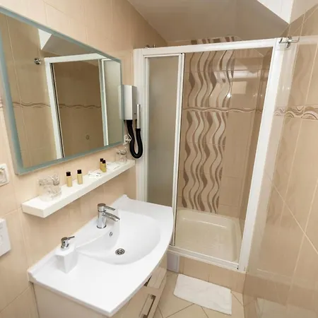 Ξενοδοχείο Deluxe Collection Kastel - Depadanse Σπλιτ