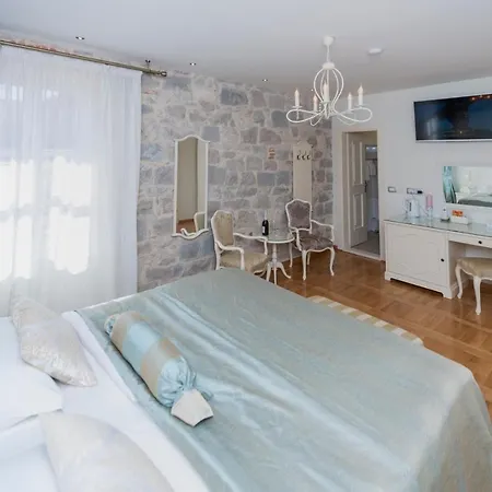 Deluxe Collection Kastel - Depadanse Σπλιτ