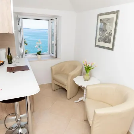 Deluxe Collection Kastel - Depadanse Ξενοδοχείο Σπλιτ